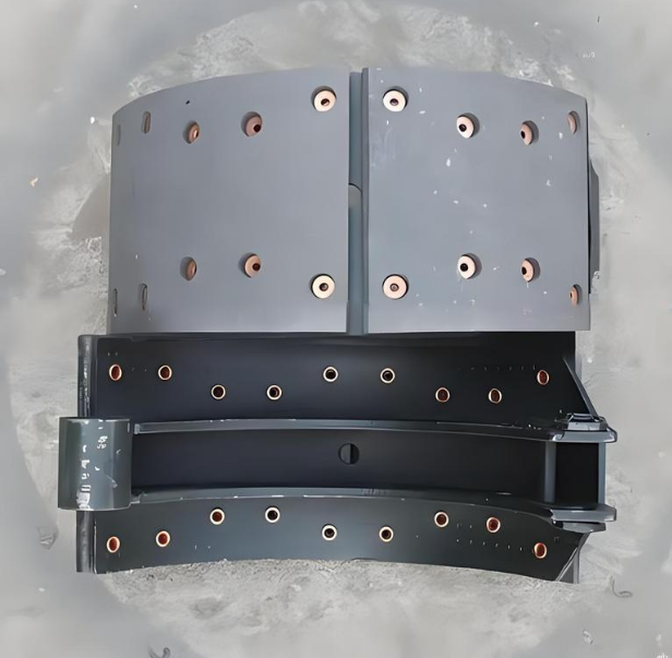 картинка Колодка тормозная передняя сбор F2000/F3000 81.50201.0137 от магазина Dulan.tj